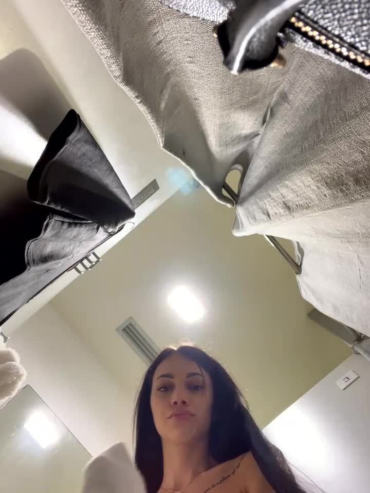 ilariea_girl cam recording