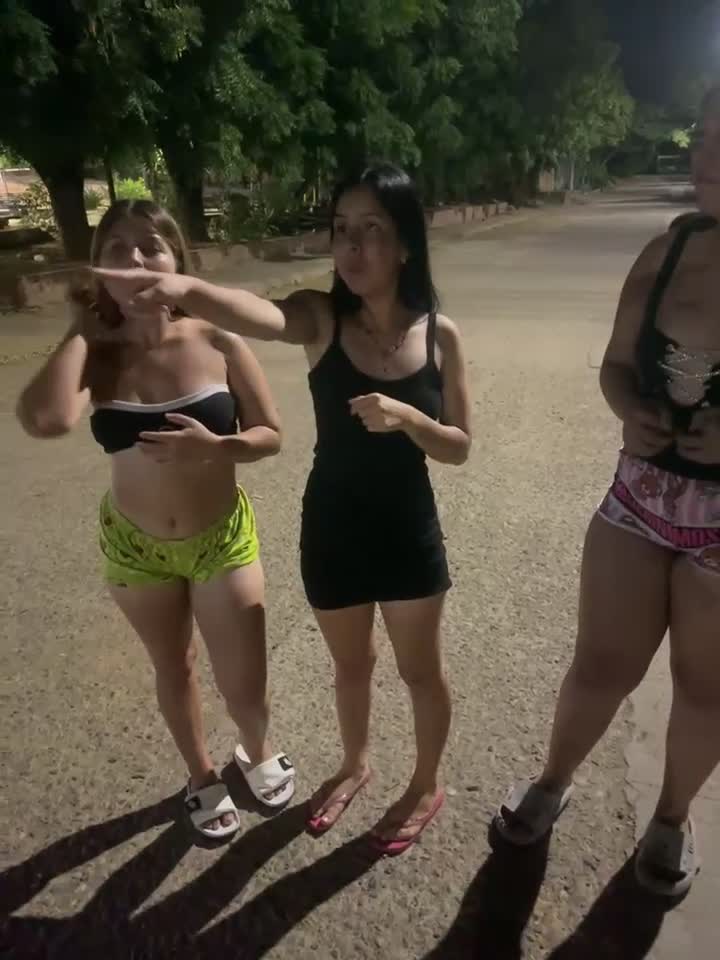 royalgirls_x